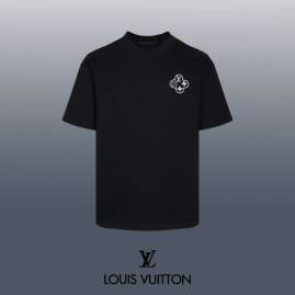 Picture of Louis Vuitton T Shirts Short _SKULVXS-Lsxtx117066